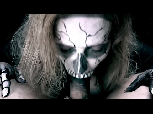 ❤️ Demon girl imeb kulli oma musta suuga ja neelab sperma. ❤ Pornovideo at porn et.mass-pr.ru ﹏